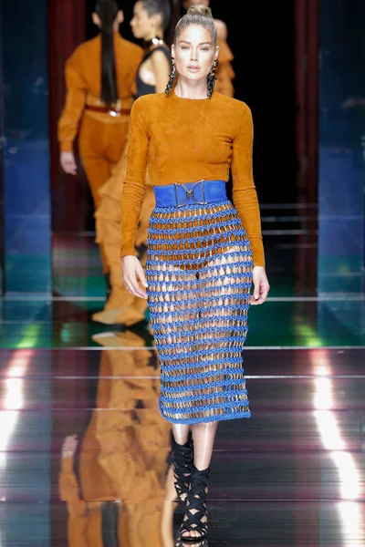 Look 6